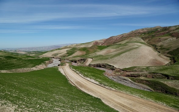 The mountains and steep hills characterized not only Rustaq, but many parts of Afghanistan    