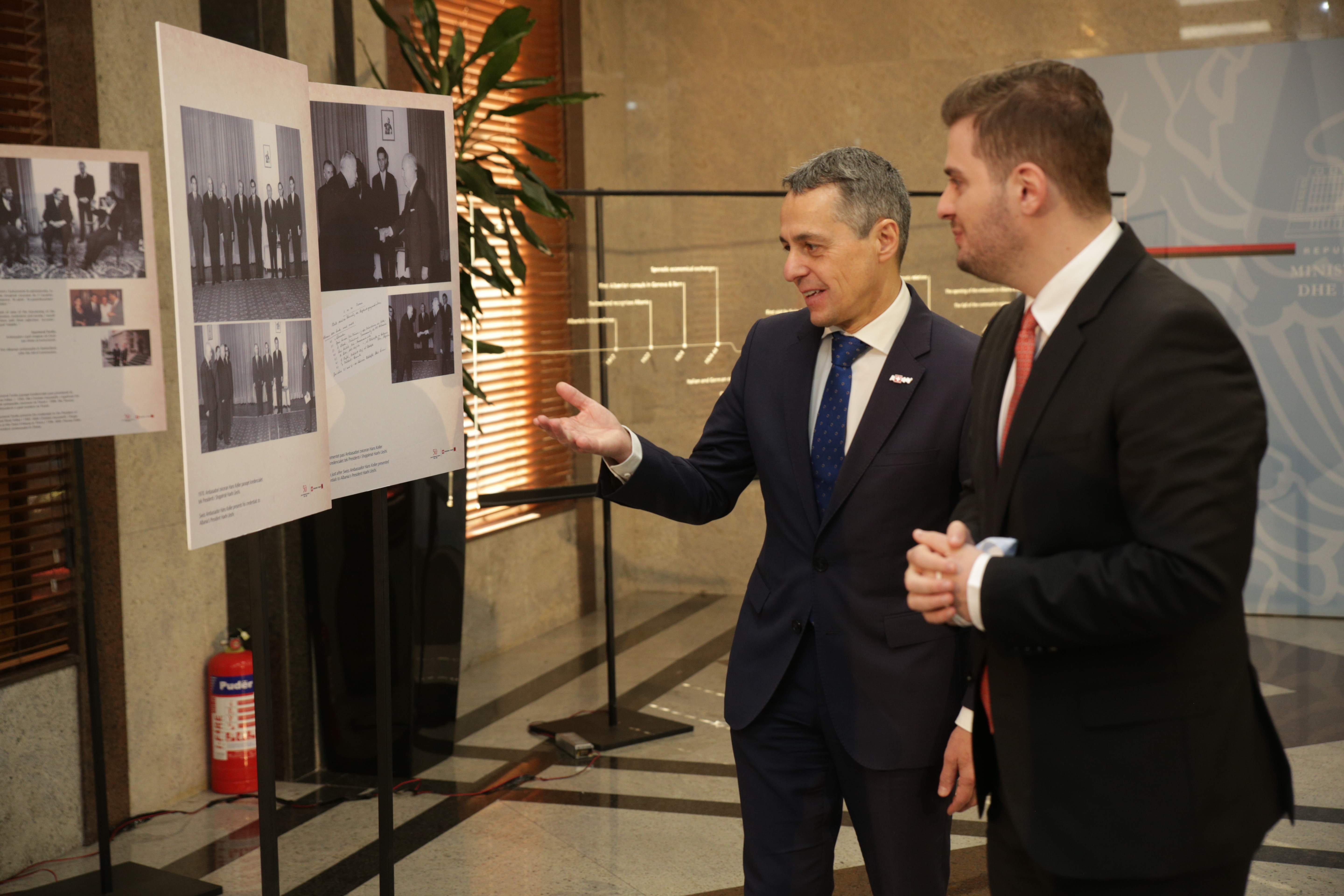 An exhibition with photos and documents from Swiss and Albanian archives was organised at the Ministry for Europe and Foreign Affairs and at the National Historical Museum. 