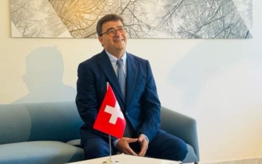 Embajador Andrea Semadeni