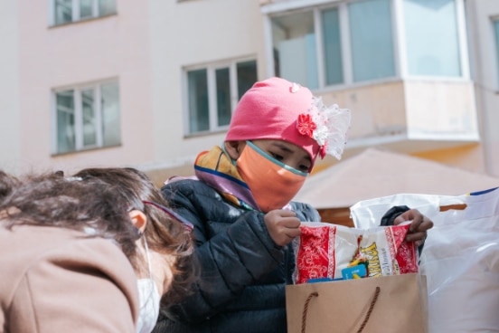 SDC and People In Need distributed education and food kits for children of vulnerable families