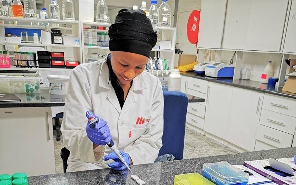 A research scientist from Ifakara Health Institute incubates MamaCheck at the Ifakara Innovation Hub.
