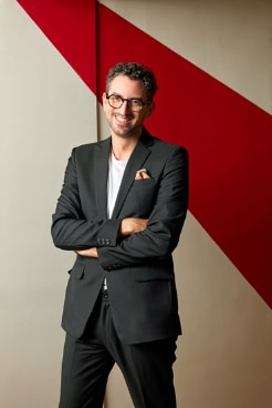 Portrait photo of Consul General Jonas Brunschwig