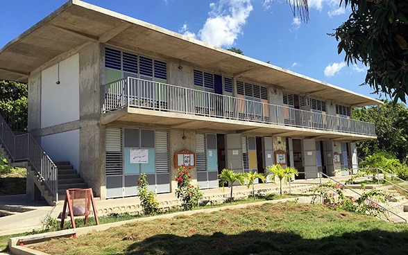 Une école reconstruite par la DDC.