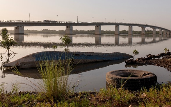  Il ponte Farafenni sul fiume Gambi