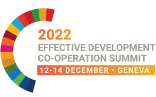 Logo du Sommet GPEDC: demi-cercle SDG coloré avec un texte orange et gris sur un fond blanc: 2022, Effective Development Co-operation Summit, 12-14 December – Geneva