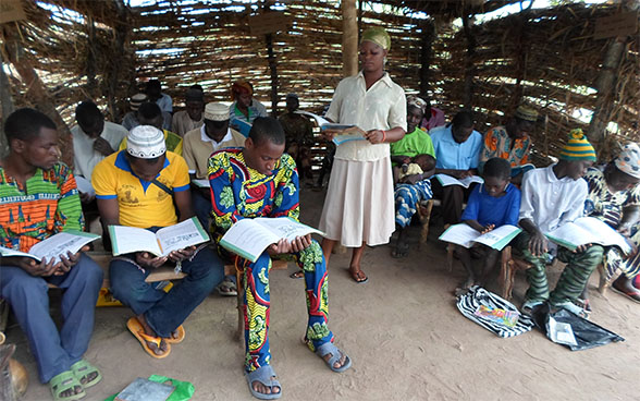 An adult literacy centre in a Fulani camp in the village of Goure Bene, municipality of Nikki, Borgou, 2014