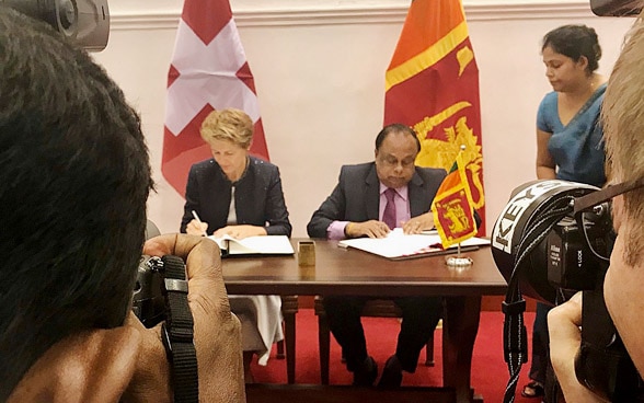 La conseillère fédérale Simonetta Sommaruga au Sri Lanka.