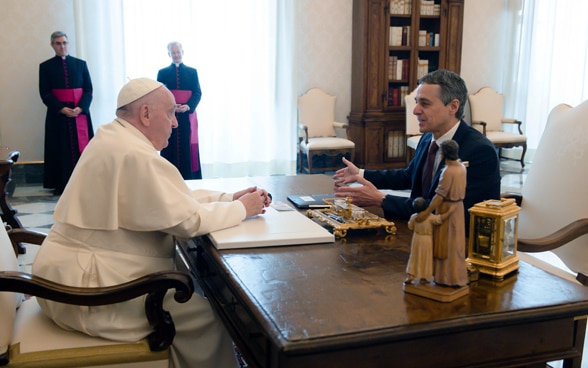 Ignazio Cassis avec le pape François.