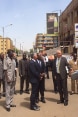 Il consigliere federale Didier Burkhalter nei luoghi dell’attentato di Ouagadougou, Burkina Faso.