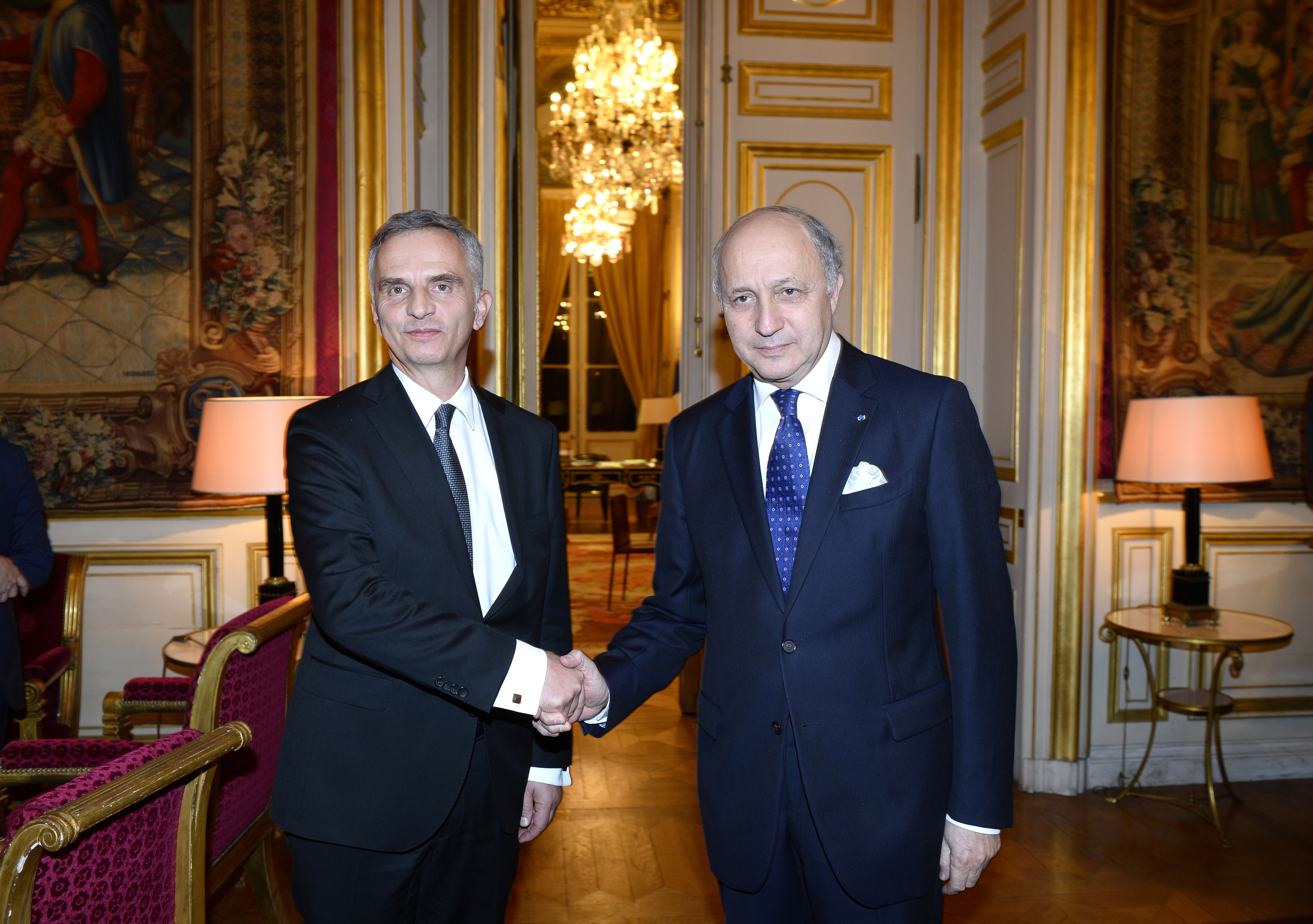 Didier Burkhalter con Laurent Fabius a Parigi.