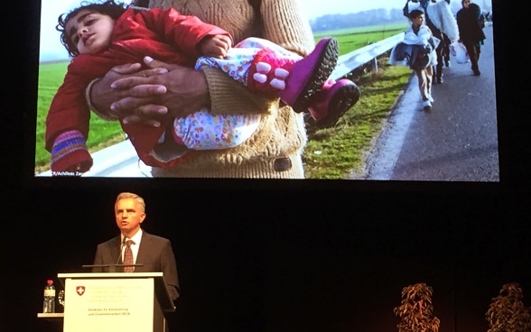 In seiner Rede sprach Bundesrat Didier Burkhalter über das Ausmass der syrischen Tragödie und schilderte das Schicksal von Betroffenen, denen er begegnet war