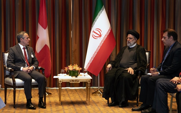 Le président de la Confédération Ignazio Cassis et le président iranien Ebrahim Raïssi. 