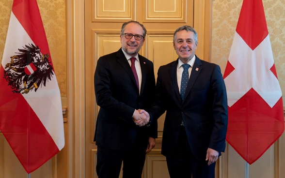 Bundesrat Ignazio Cassis empfängt den österreichischen Aussenminister Alexander Schallenberg in Bern.