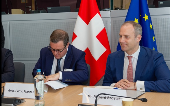 Die Chefunterhändler der Schweiz und der Europäischen Union haben in Brüssel das Programmabkommen paraphiert.