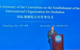 Le conseiller fédéral Cassis présente la politique suisse de bons offices à Hong Kong