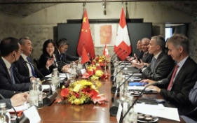 Ignazio Cassis incontra il ministro degli Affari esteri cinese Wang Yi