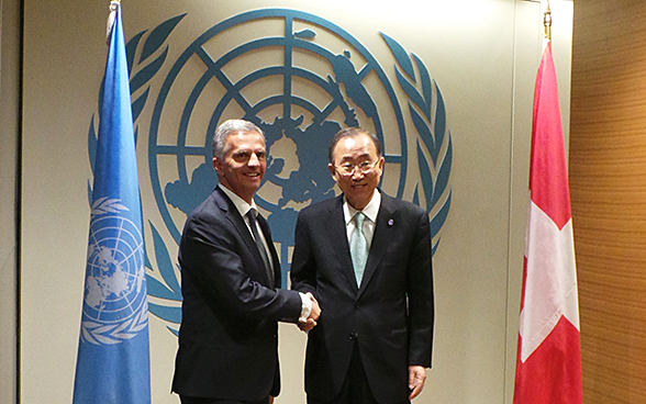 l presidente della Confederazione Didier Burkhalter durante un incontro con il segretario generale dell’ONU Ban Ki-moon in occasione della 69a Assemblea generale dell’ONU a New York.