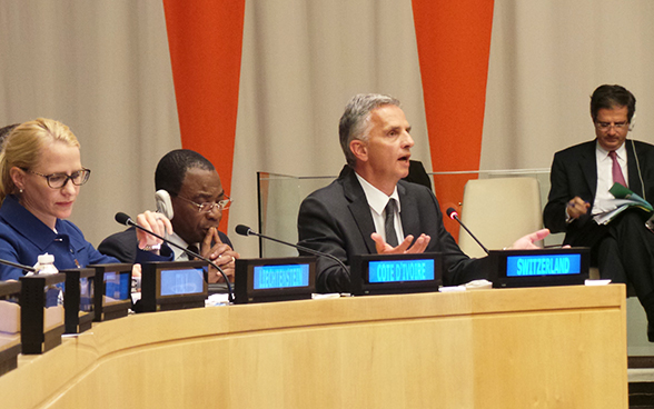 Il presidente della Confederazione Didier Burkhalter si pronuncia nel quadro della 69a Assemblea generale dell’ONU in occasione di un evento collaterale sulla possibile limitazione del diritto di veto per i membri del Consiglio di sicurezza dell’ONU.