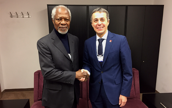 A margine del World Economic Forum, il consigliere federale Ignazio Cassis incontra l’ex Segretario Generale delle Nazioni Unite Kofi Annan. 