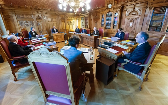 Le Conseil fédéral a approuvé le Rapport de politique extérieure 2015 lors de sa séance du 13 janvier 2016.