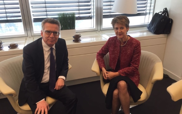 la consigliera federale Sommaruga ha incontrato il ministro tedesco degli affari interni Thomas de Maizière