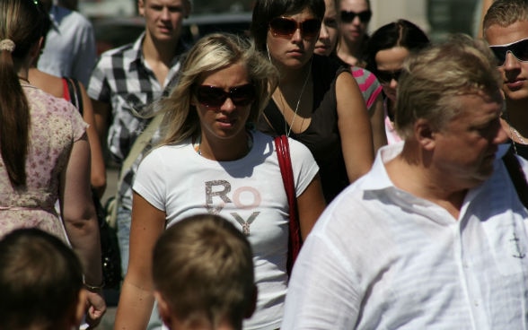 Menschengewühl in Riga 